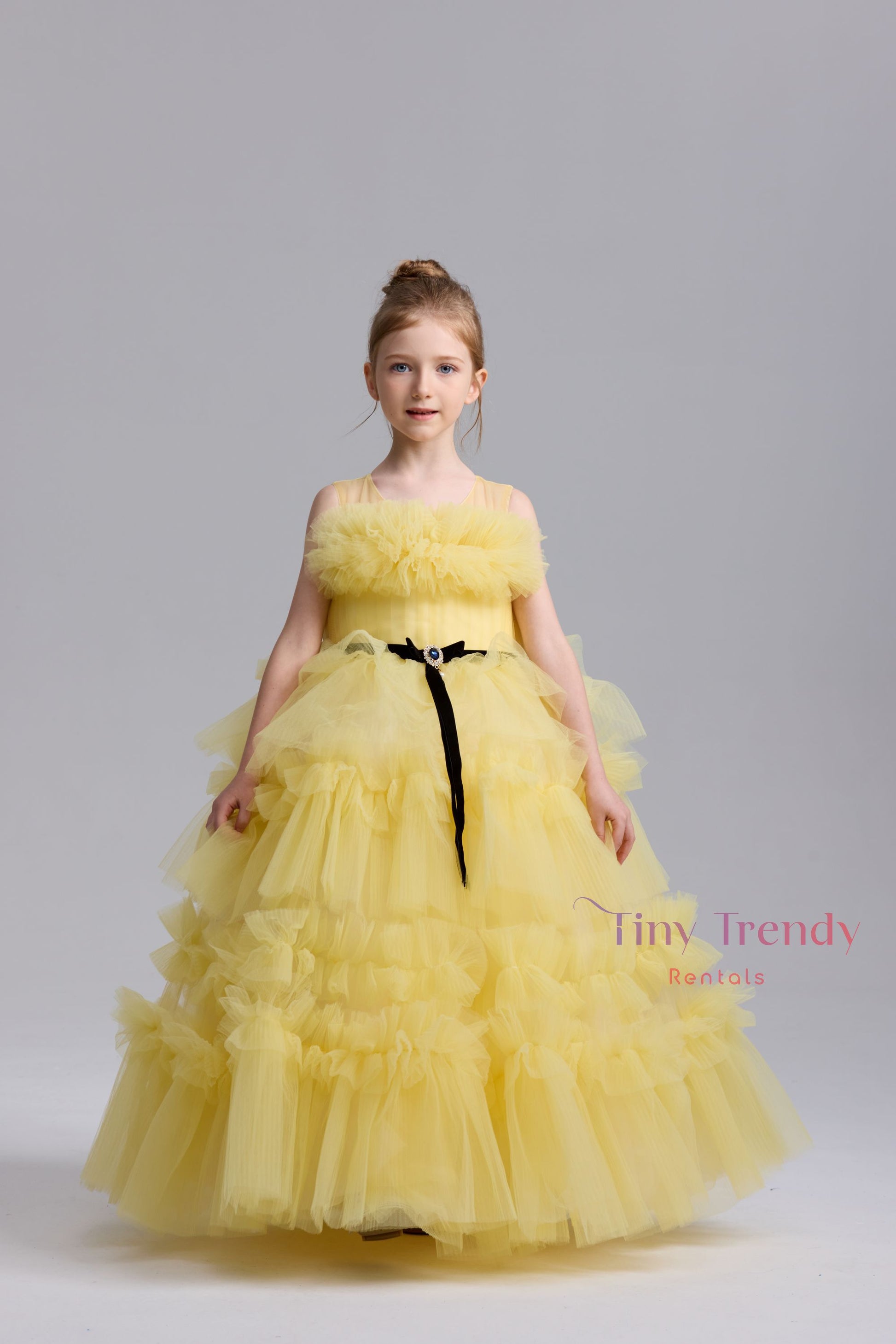 Lily's Sunshine Elegance - Tiny Trendy Rentals