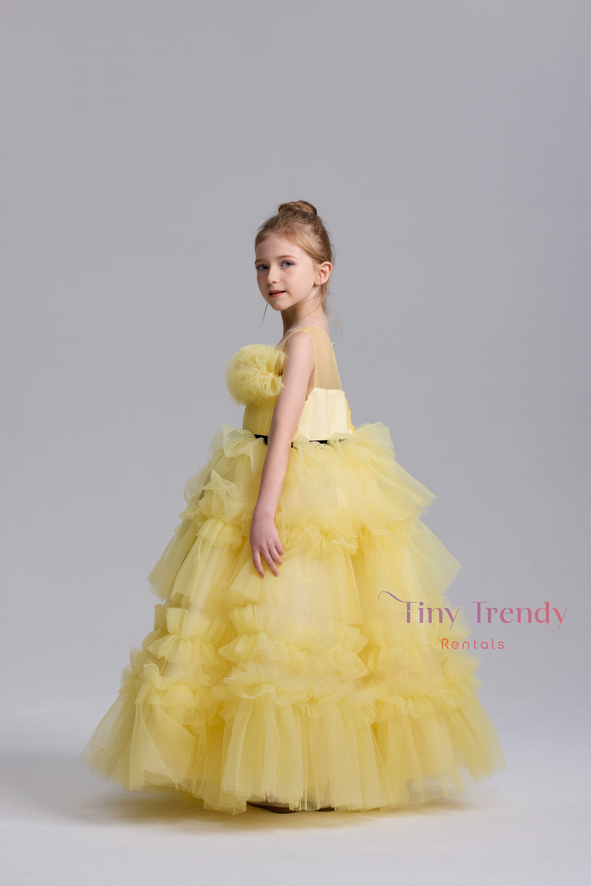 Lily's Sunshine Elegance - Tiny Trendy Rentals