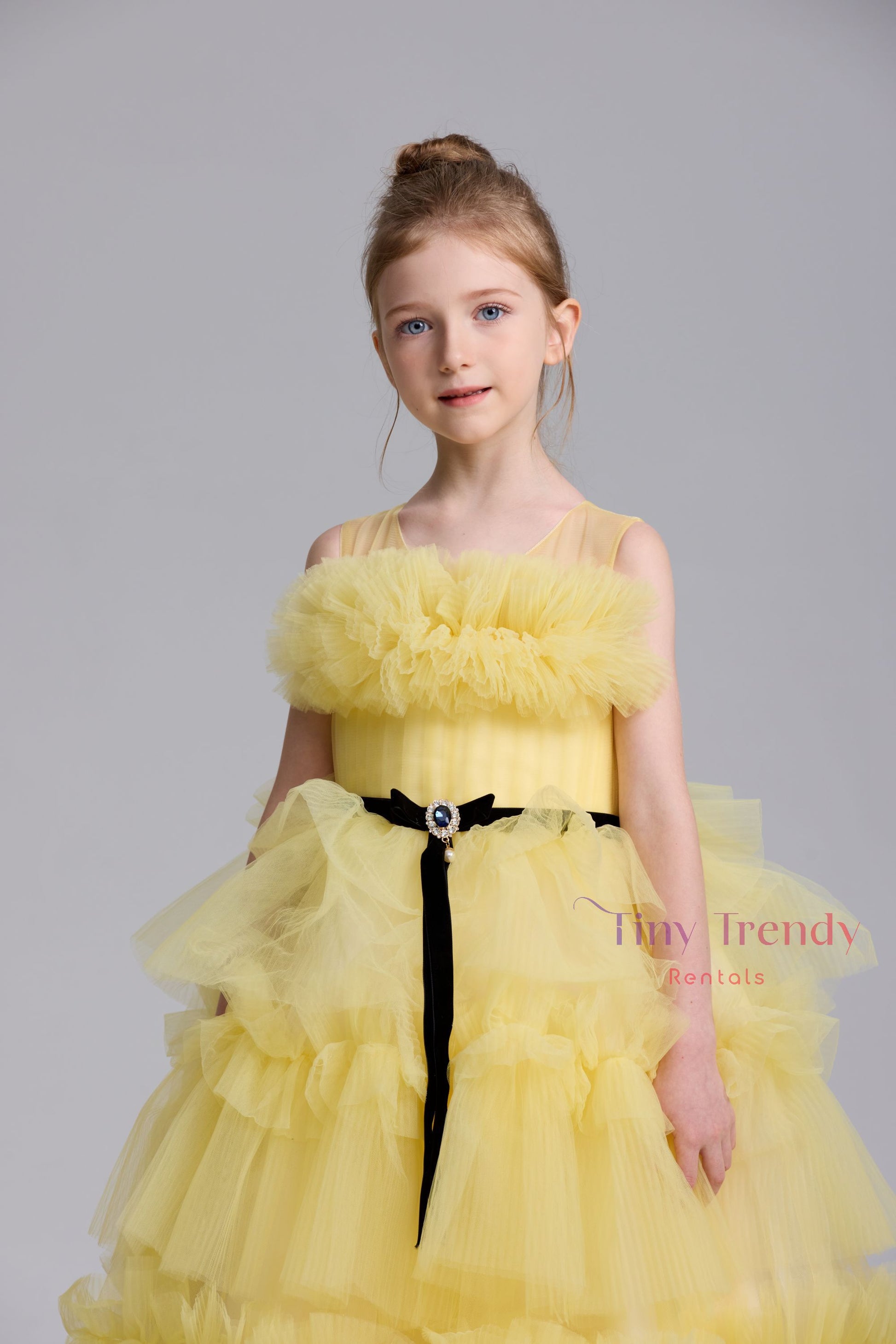 Lily's Sunshine Elegance - Tiny Trendy Rentals